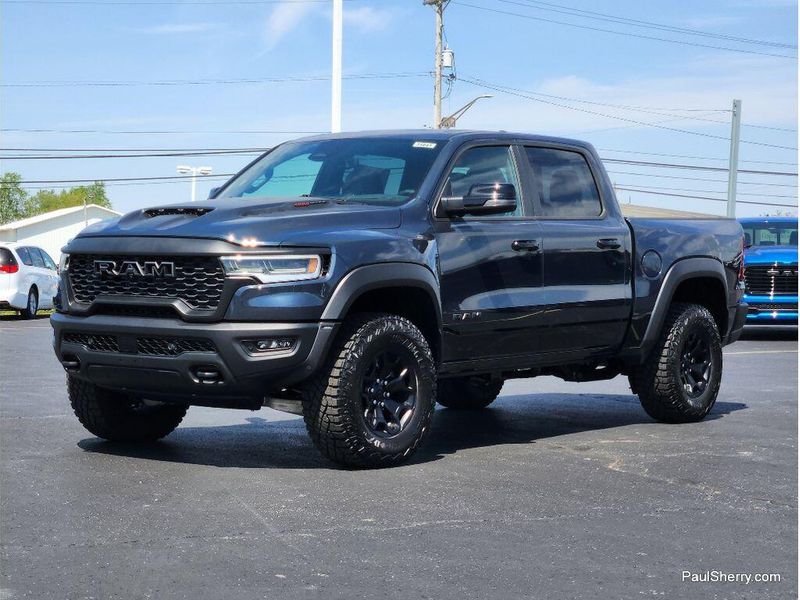 New 2026 RAM 1500 Rho Crew Cab 4x4 5'7' Box