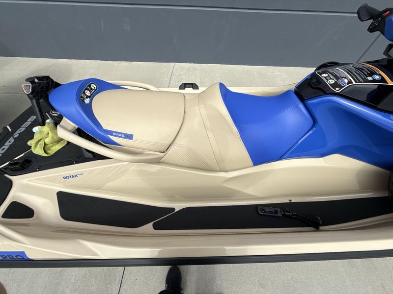 2025 Sea-Doo WAKE PRO 230 (SOUND SYSTEM) Image 10