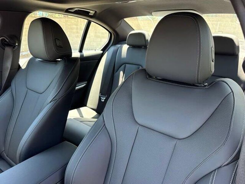 New 2026 BMW 3 Series 330iImage 18
