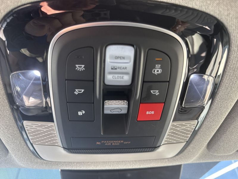 Used 2023 Hyundai Palisade LimitedImage 37