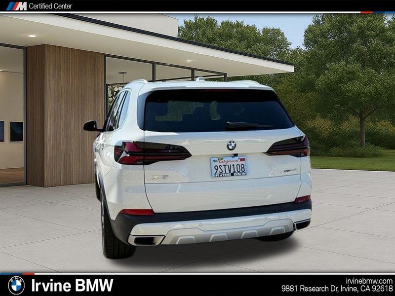 Used 2025 BMW X5 xDrive40iImage 11