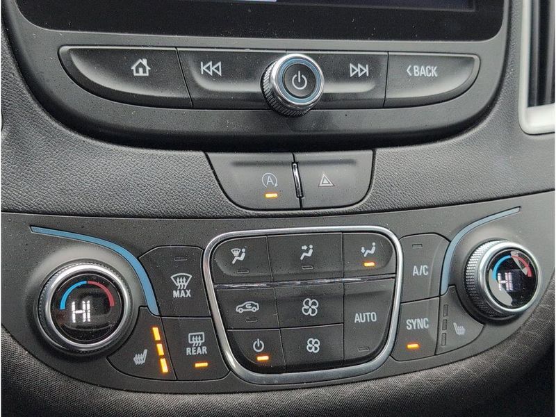 Used 2023 Chevrolet Malibu LTImage 16