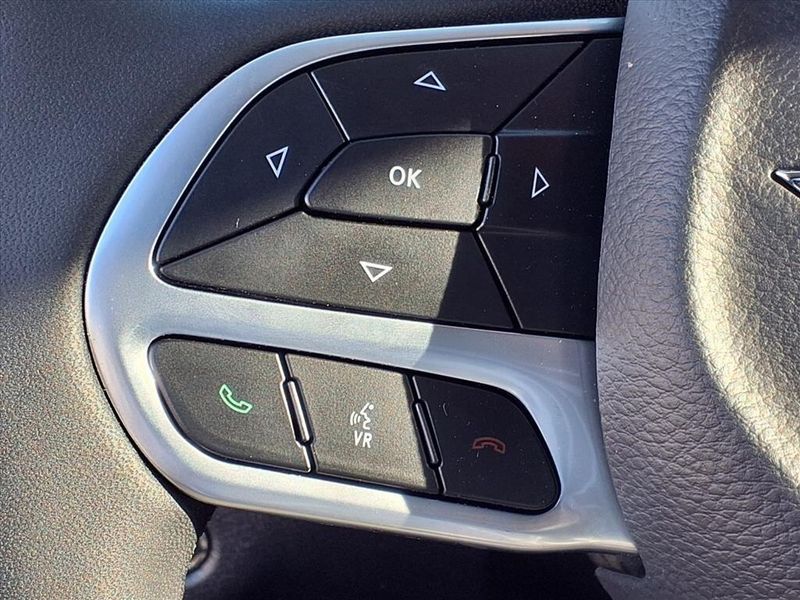 Used 2023 Chrysler 300 TouringImage 20