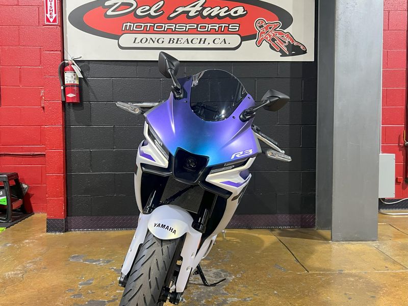 2025 Yamaha YZF-R3 ABS Image 8