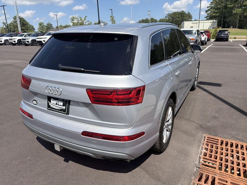 Used 2017 Audi Q7 Premium PlusImage 12