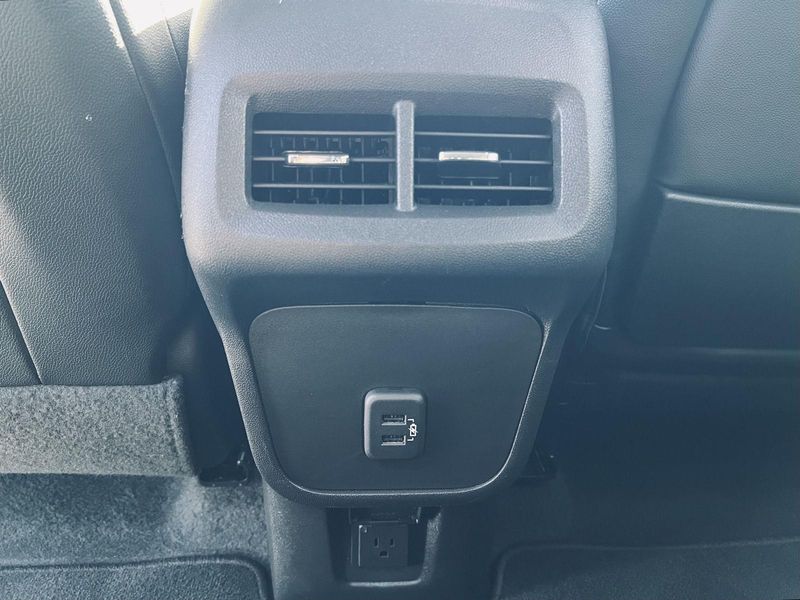 2023 Gmc Terrain SLT photo 35