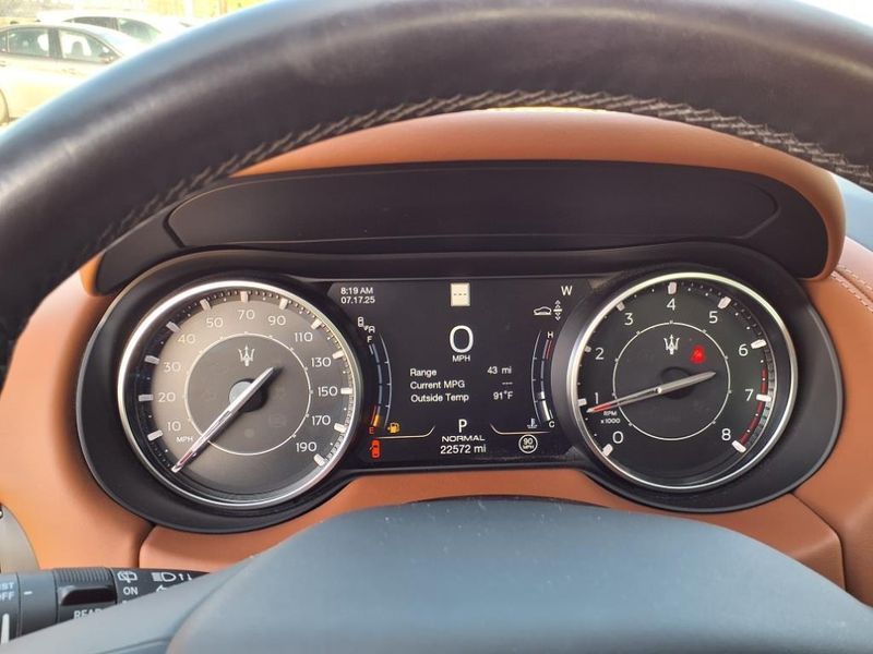 Used 2022 Maserati Levante GTImage 24
