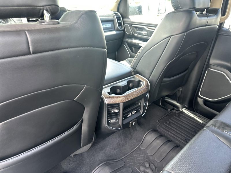 2019 RAM 1500 LaramieImage 16