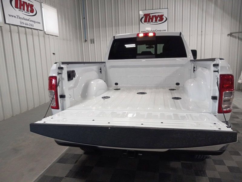 2024 RAM 3500 Tradesman Crew Cab 4x4 6