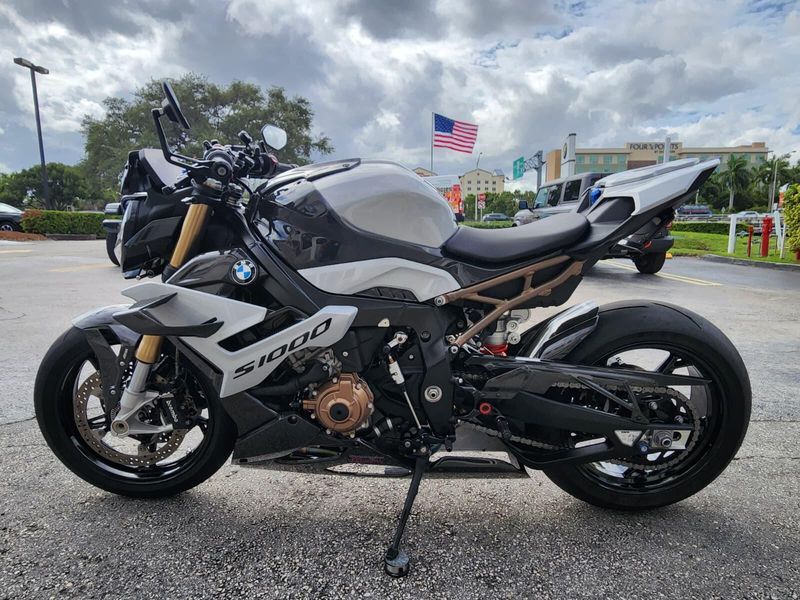 Used 2022 BMW S 1000 R Image 5