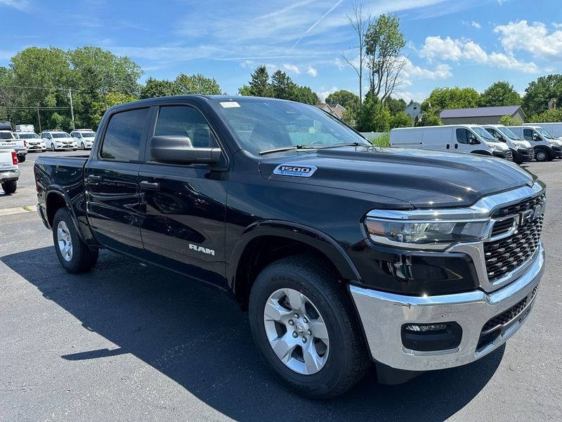 2025 RAM 1500 Big Horn Crew Cab 4x4 5