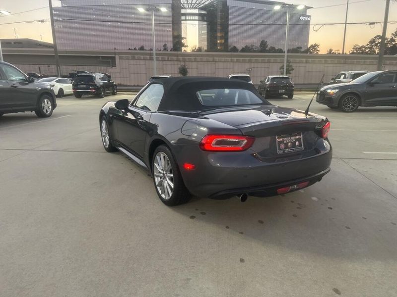 Used 2017 Fiat 124 Spider LussoImage 7