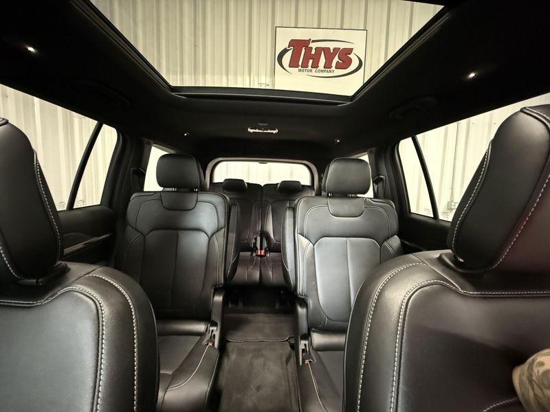 Used 2026 Jeep Grand Cherokee L Limited ReserveImage 24