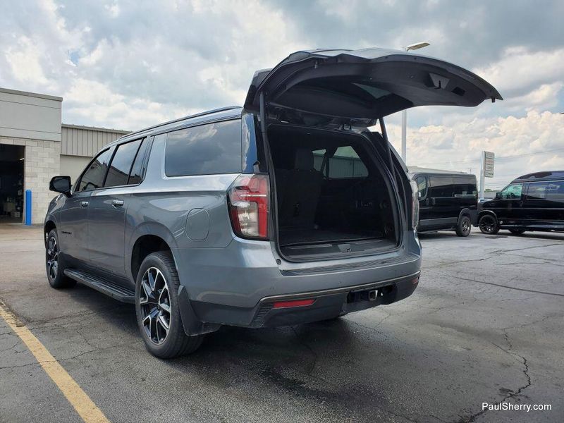 2021 Chevrolet Suburban RSTImage 18