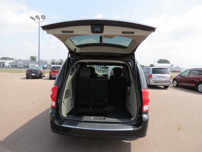 Used 2018 Dodge Grand Caravan SXT 4dr Mini VanImage 26