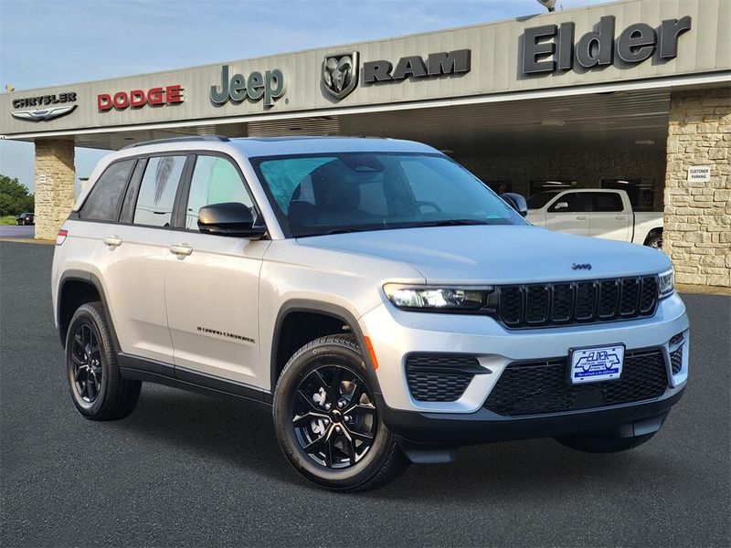 2025 Jeep Grand Cherokee L Altitude X 4x4Image 1