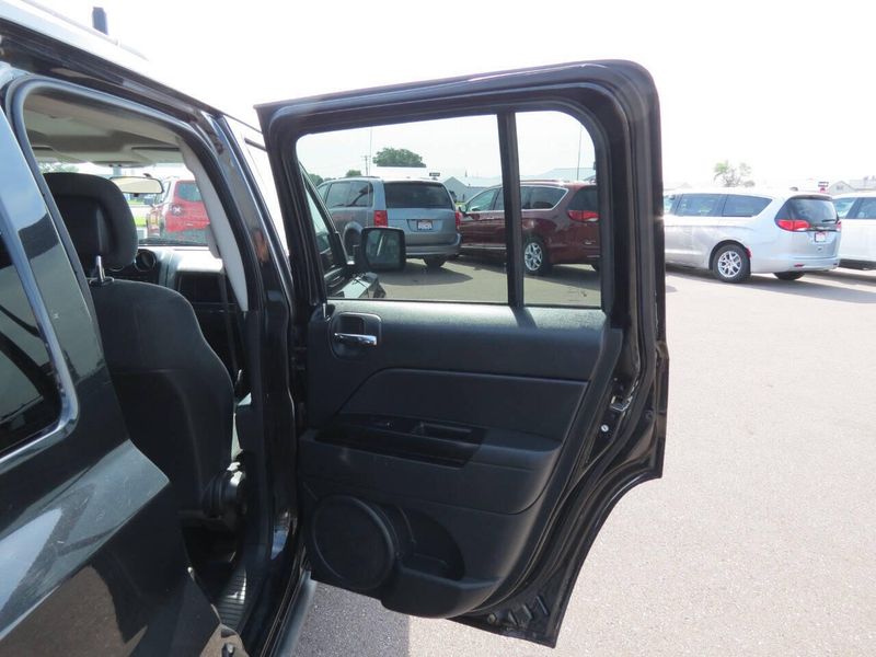 Used 2011 Jeep Patriot Sport 4x4 4dr SUVImage 23