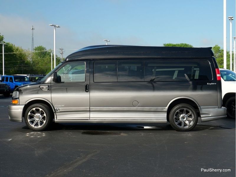 2015 Chevrolet Express 2500 Image 11