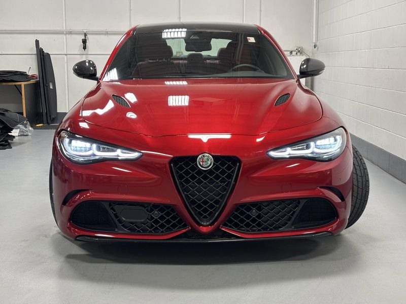 New 2024 Alfa Romeo Giulia Quadrifoglio Carbon RwdImage 6