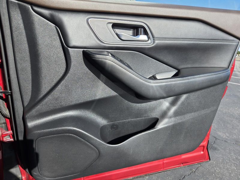 Used 2022 Nissan Rogue FWD Platinum