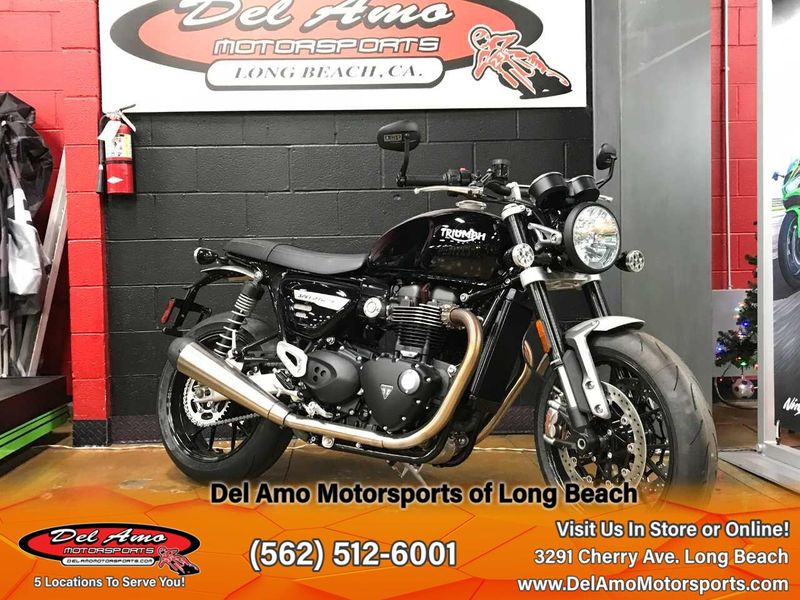 2024 Triumph SPEED TWIN 1200  in a JET BLACK exterior color. Del Amo Motorsports of Long Beach (562) 362-3160 delamomotorsports.com 