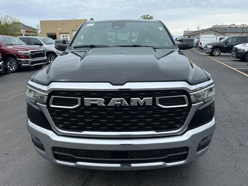 2025 RAM 1500 Big Horn Crew Cab 4x4 5