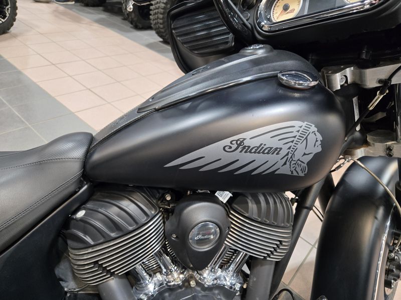 2016 Indian Motorcycle CHIEFTAIN DARK HORSE 49S THUNDER BLACK SMOKE Image 11