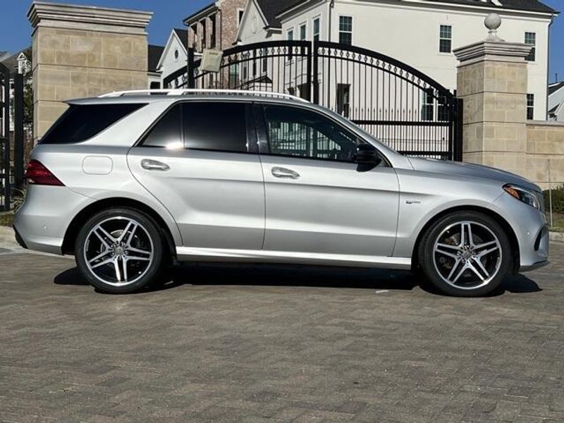 2019 Mercedes-Benz GLE 43 AMGImage 12