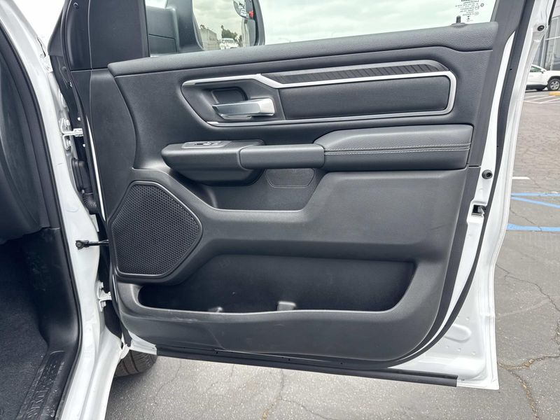 New 2026 RAM 1500 Big Horn Crew Cab 4x2 5'7' Box