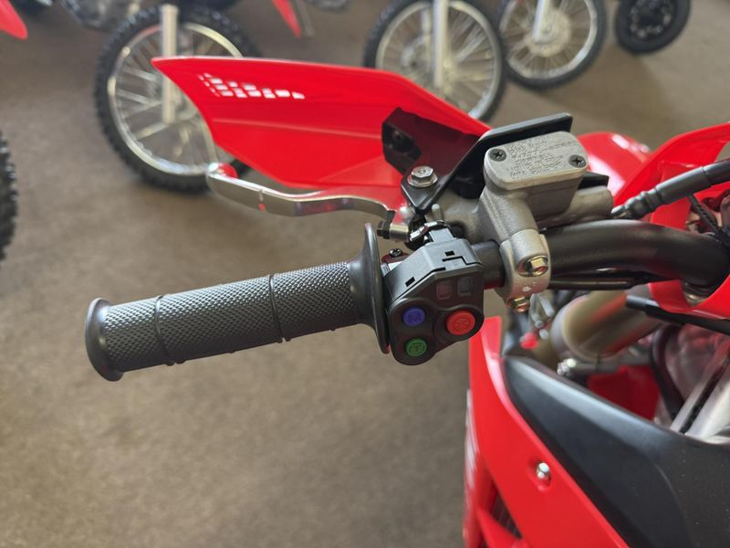New 2025 Honda CRF450RX Image 11