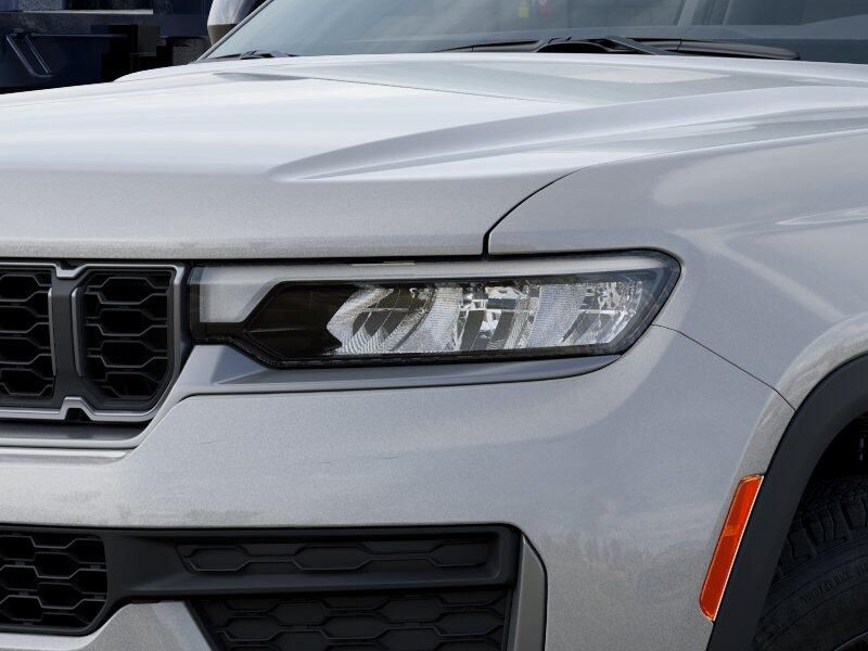 New 2026 Jeep Grand Cherokee L Laredo Altitude 4x4Image 6