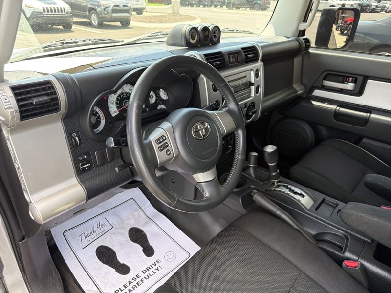 Used 2007 Toyota FJ Cruiser Image 41