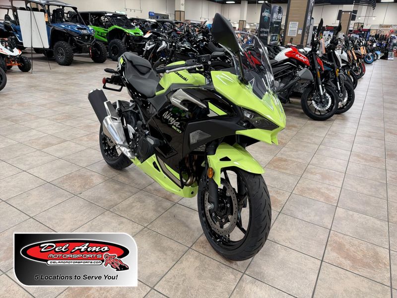 New 2026 Kawasaki NINJA 500 SE ABS Image 1