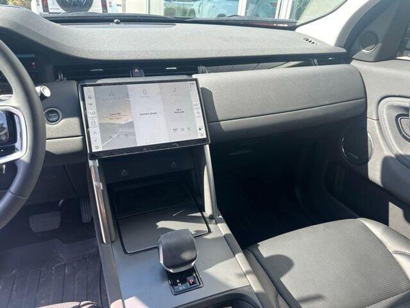 2025 Land Rover Discovery Sport S
