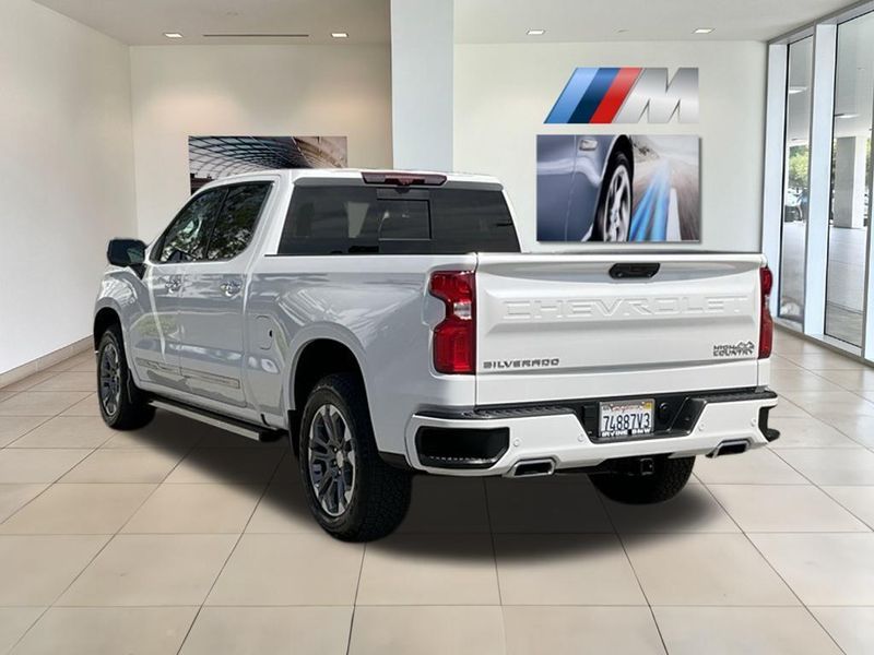 2023 Chevrolet Silverado 1500 High CountryImage 8
