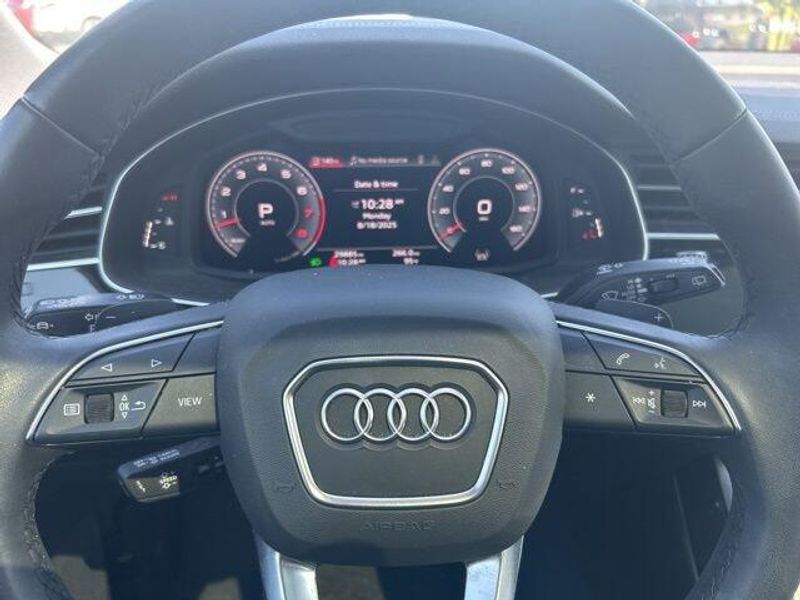 Used 2023 Audi Q7 Premium