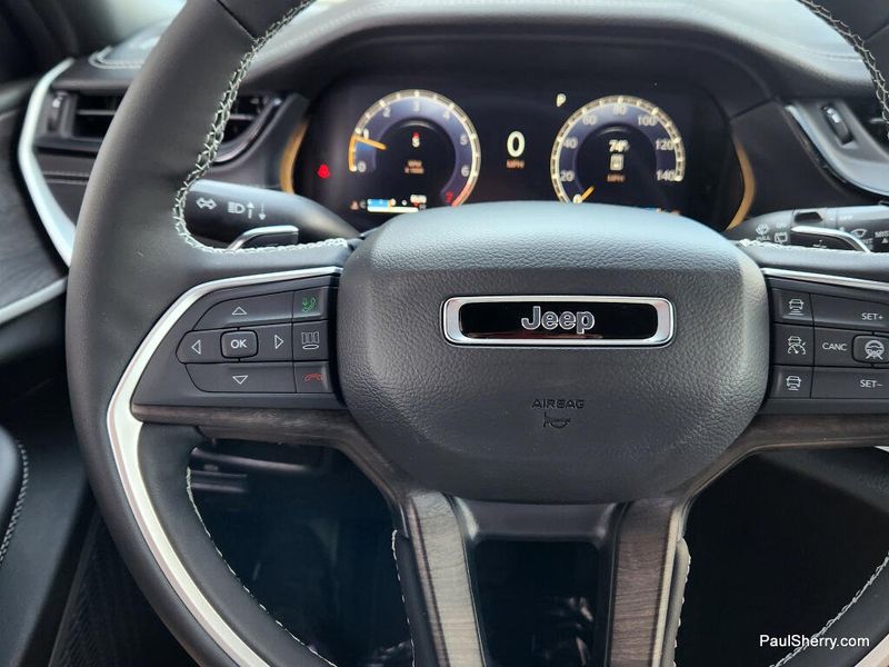 New 2026 Jeep Grand Cherokee L Laredo Altitude 4x4