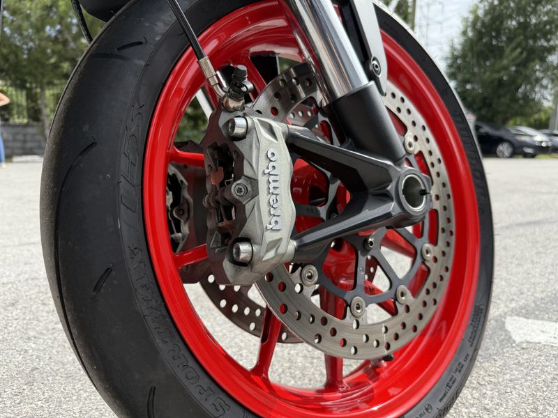 2022 Ducati Monster 937 
