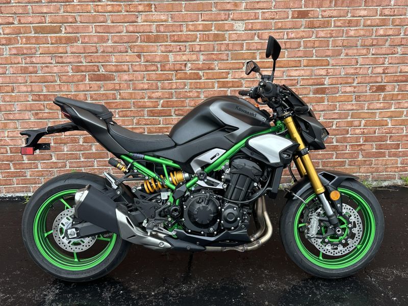 Used Kawasaki Motorcycles for Sale | Motoworks Chicago