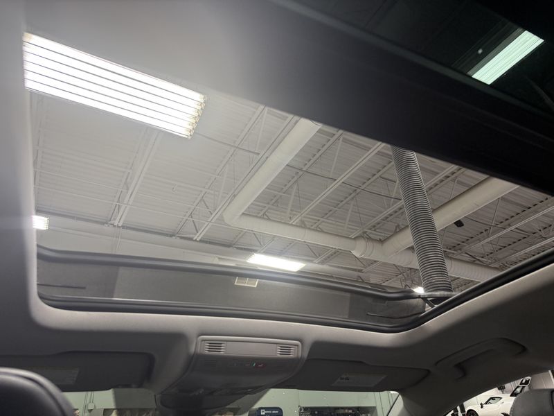 Used 2023 Volkswagen Taos SE w/SunroofImage 7