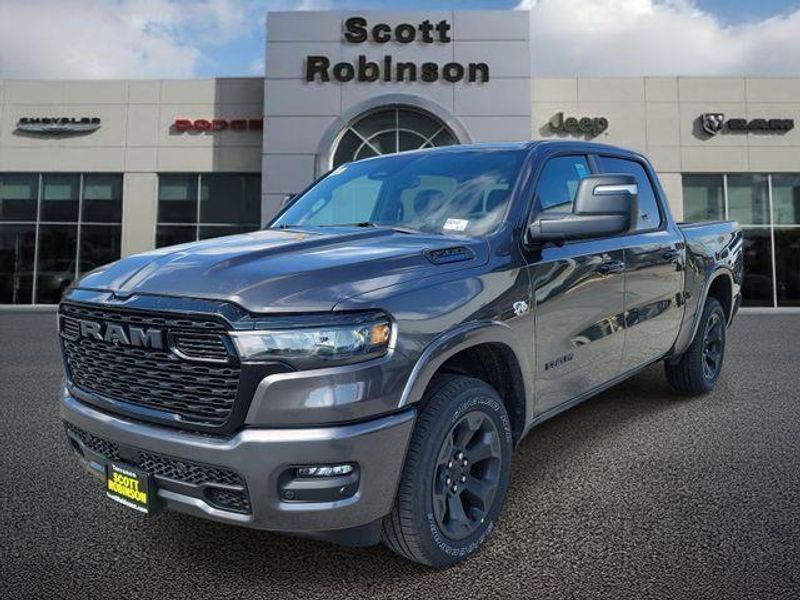 New 2026 RAM 1500 Big Horn Crew Cab 4x4 5'7' Box