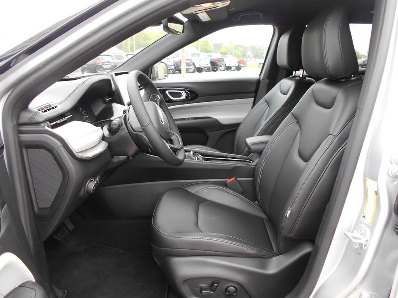 2025 Jeep Compass Limited 4x4Image 6