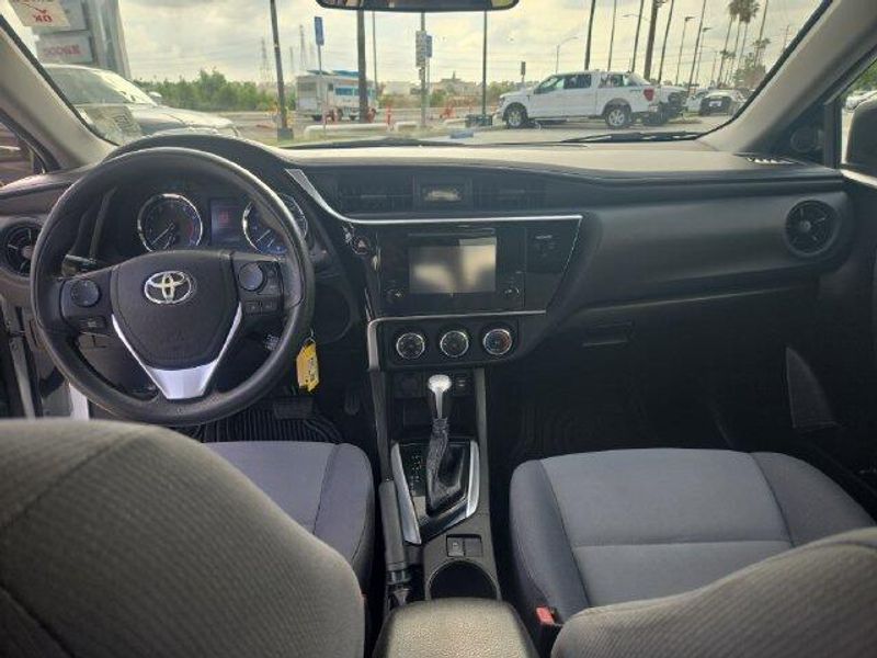 Used 2017 Toyota Corolla LImage 12