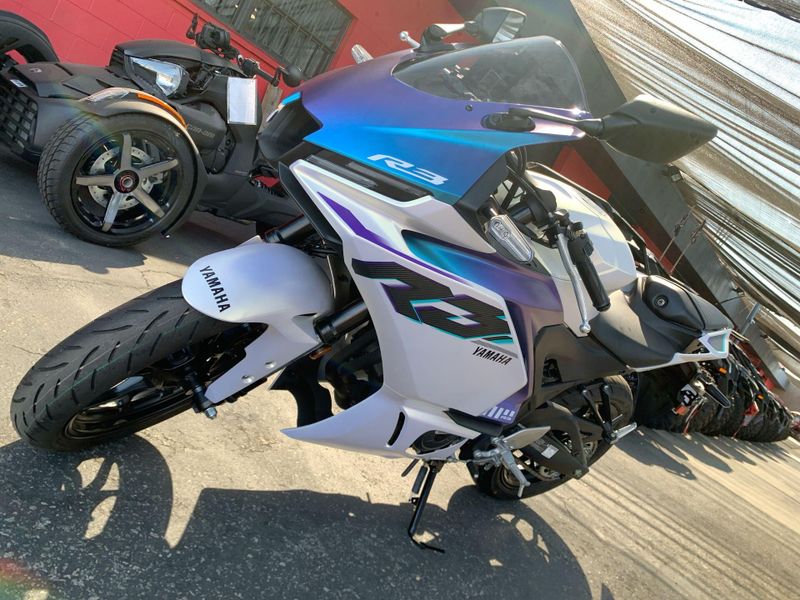 New 2025 Yamaha YZF-R3 ABS Image 20
