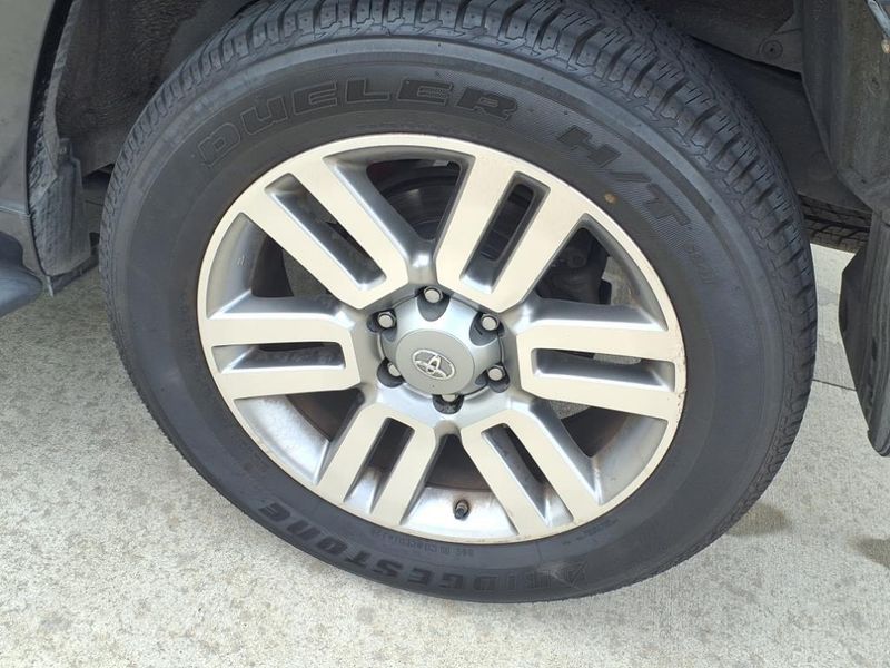 2011 Toyota 4Runner LimitedImage 10