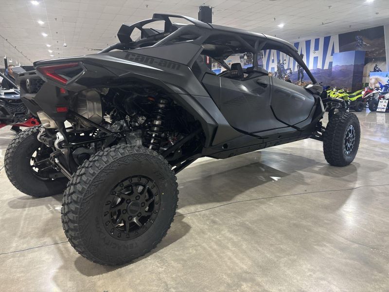 New 2026 Can-Am MAVERICK R MAX X RS 999T DCT Image 31