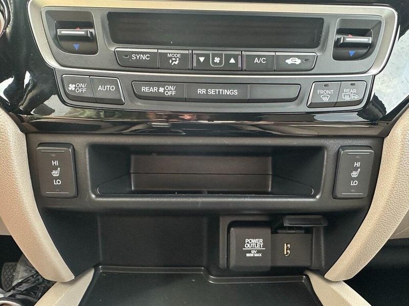 2018 Honda Ridgeline RTL-EImage 7
