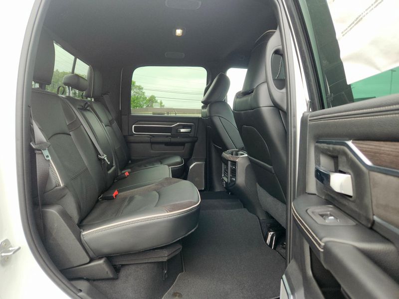 New 2027 RAM 2500 Laramie Crew Cab 4x4 6'4' Box