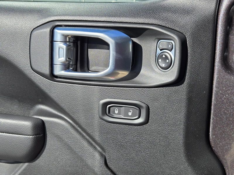 New 2026 Jeep Wrangler 4-door Rubicon