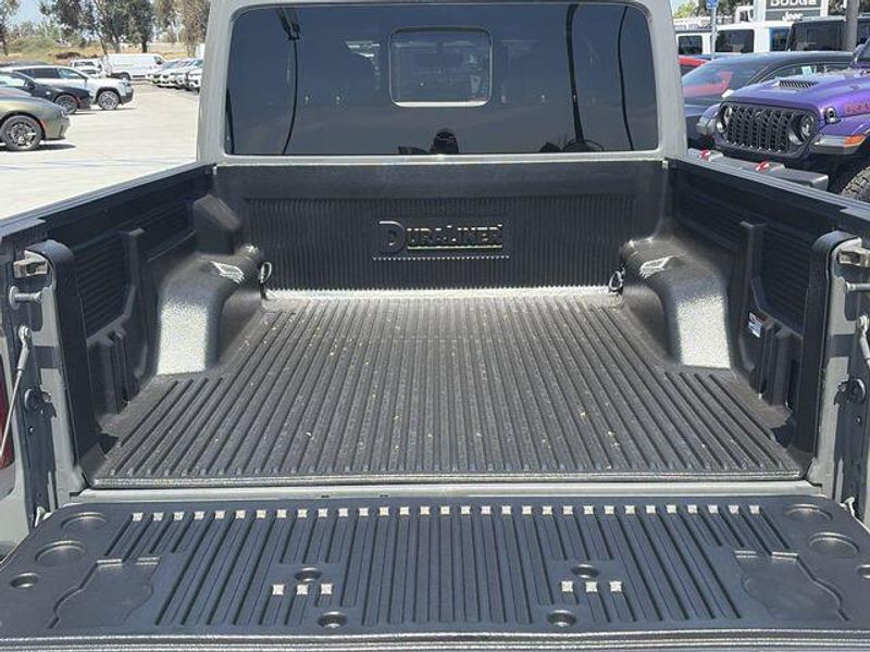 Used 2023 Jeep Gladiator High AltitudeImage 15